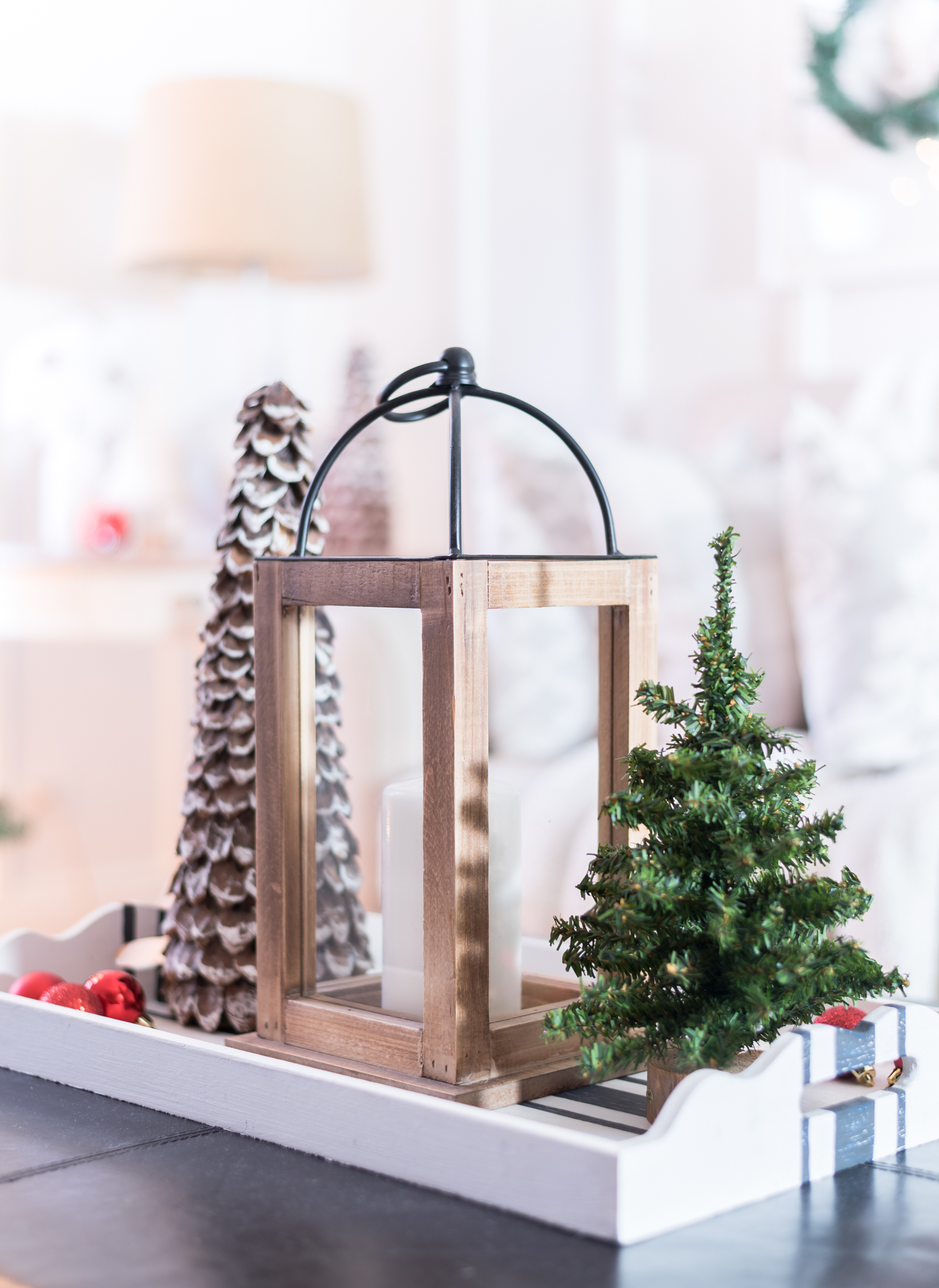 Gray, White and Red - Christmas Tree with gray and white ribbon - Decorating for Christmas with mini wreaths - Painted Pine Cone Garland DIY