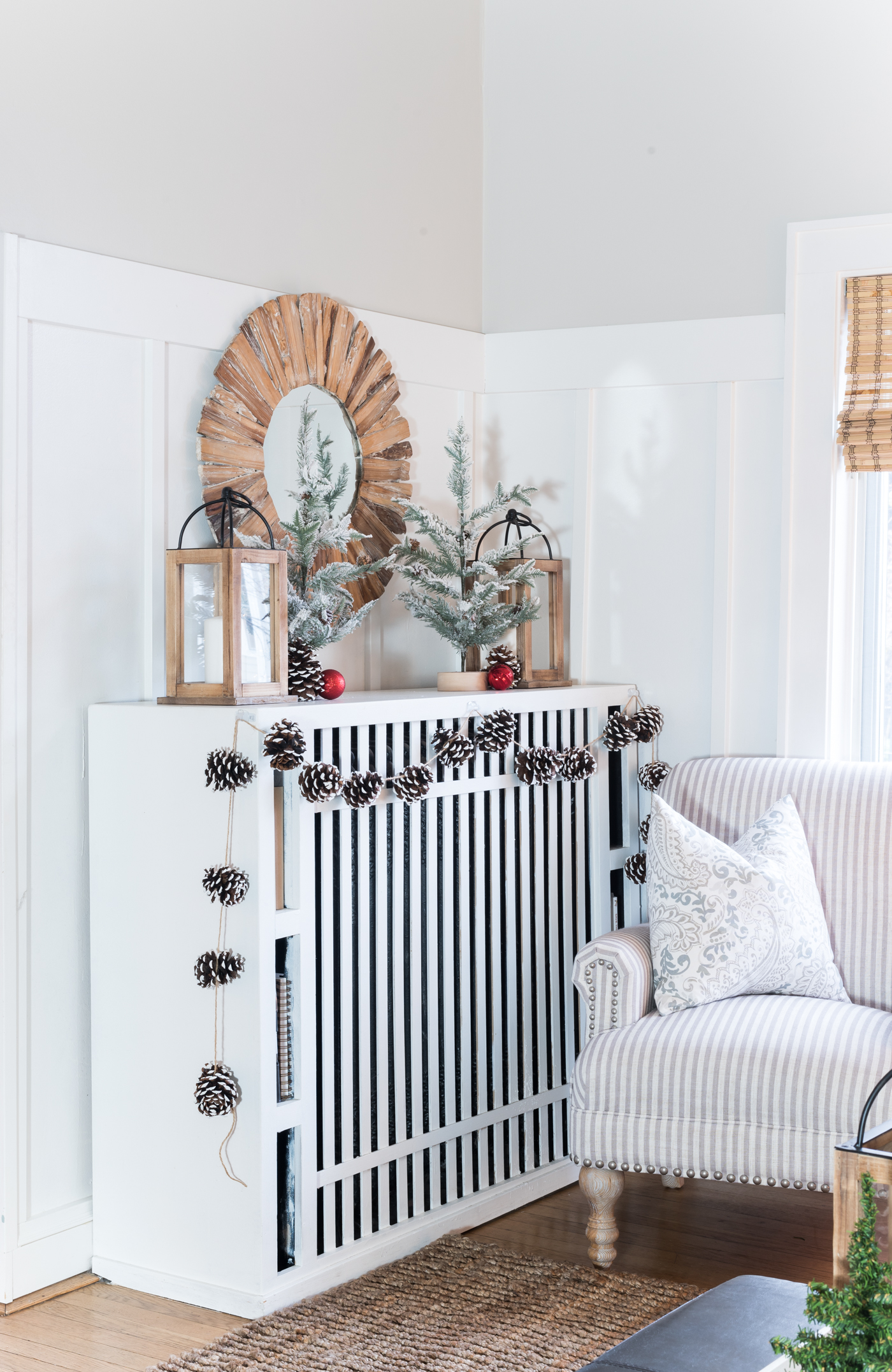 Gray, White and Red - Christmas Tree with gray and white ribbon - Decorating for Christmas with mini wreaths - Painted Pine Cone Garland DIY