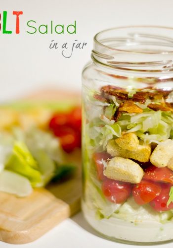 blt-salad-in-jar