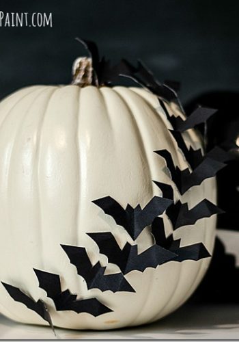 No-carve-pumpkin-idea-with-bats