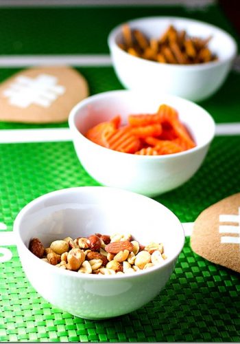 football party table ideas