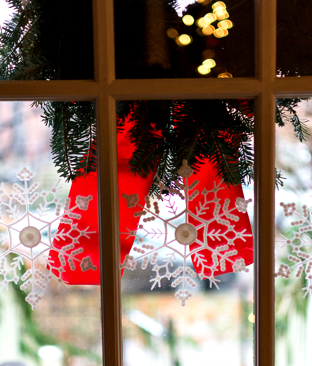 ChristmasDoorWithSnowflakes  It All Started With Paint
