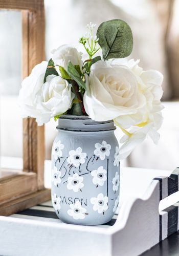 White Poppy Painted Mason Jar - Painted Mason Jar Craft Ideas - Painted flowers on Mason Jars - How to Paint a Poppy - Easy Poppy Painting Tutorial - DIY Mason Jar Craft @It All Started With Paint