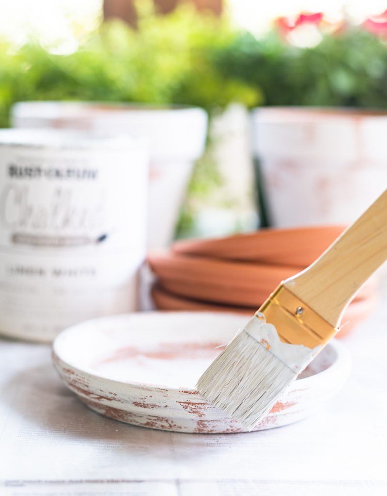 How to age flower pots with chalk paint