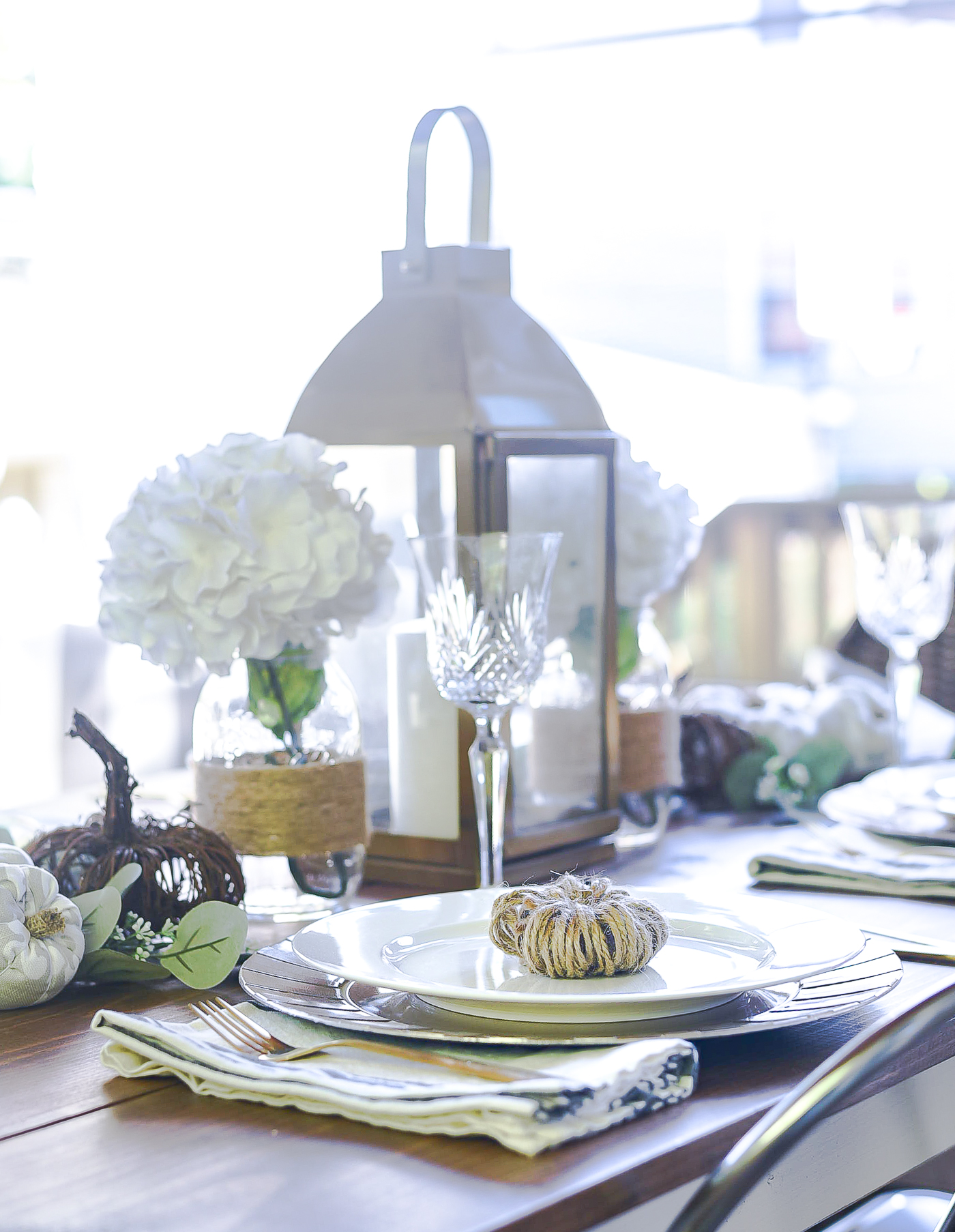 Jute Pumpkins Table Setting