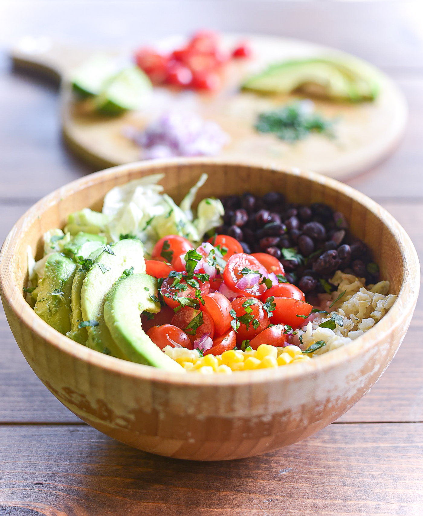 Mexican Taco(less) Buddha Bowl - Taco Salad Recipe Ideas - Mexican Buddha Bowl - Brown Rice and Beans Buddha Bowl Recipe Ideas