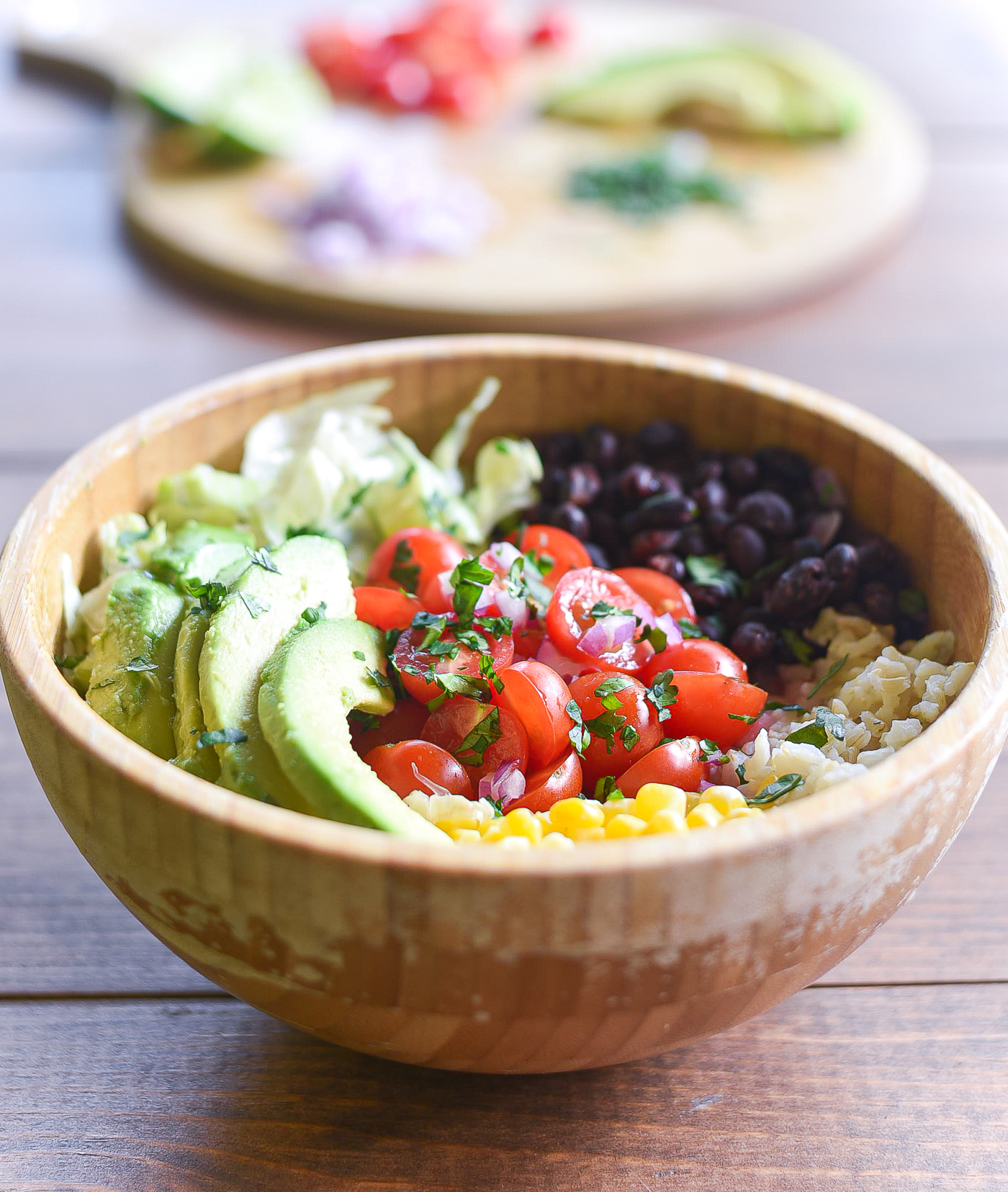 Mexican Taco(less) Buddha Bowl - Taco Salad Recipe Ideas - Mexican Buddha Bowl - Brown Rice and Beans Buddha Bowl Recipe Ideas