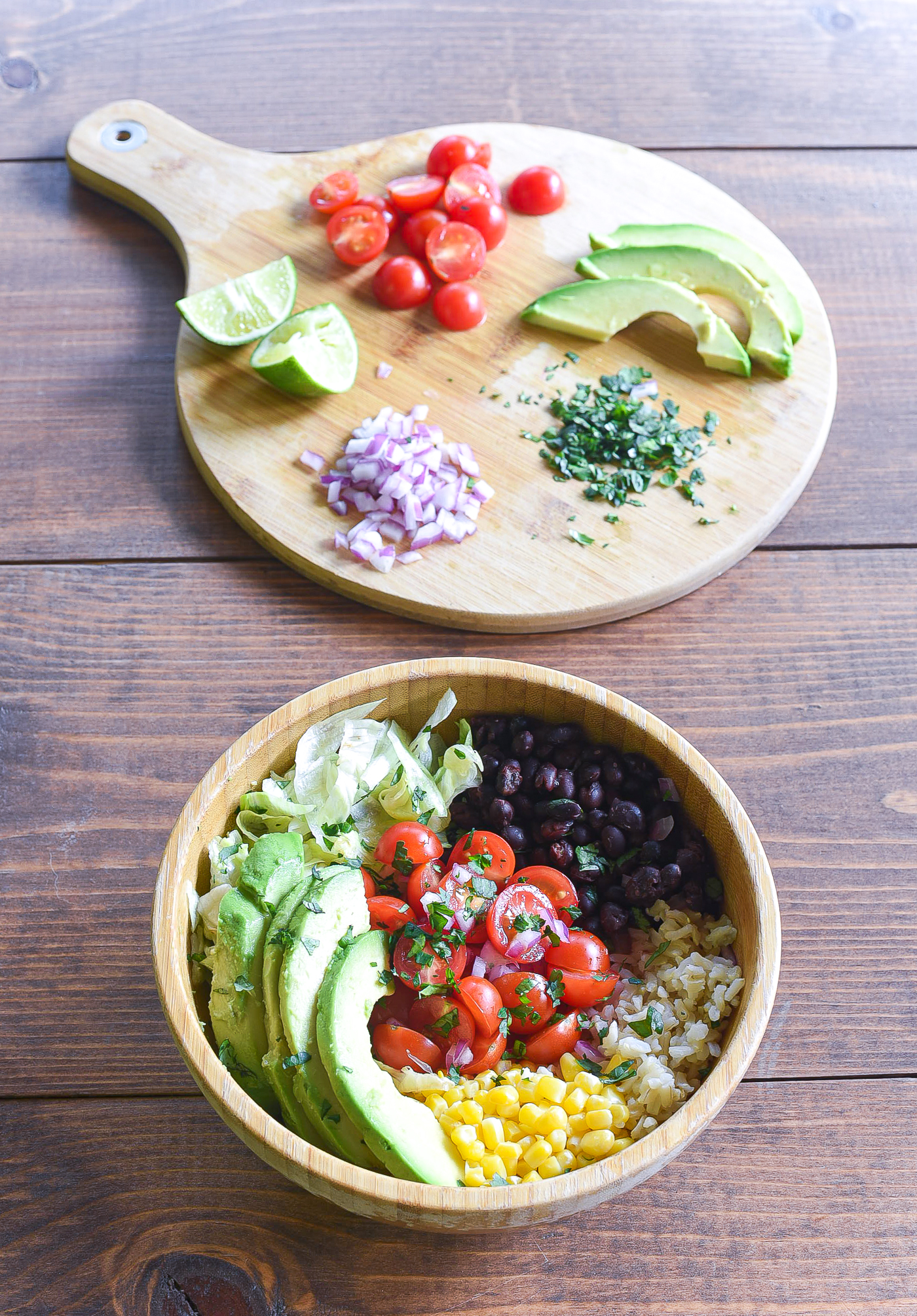 Mexican Taco(less) Buddha Bowl - Taco Salad Recipe Ideas - Mexican Buddha Bowl - Brown Rice and Beans Buddha Bowl Recipe Ideas