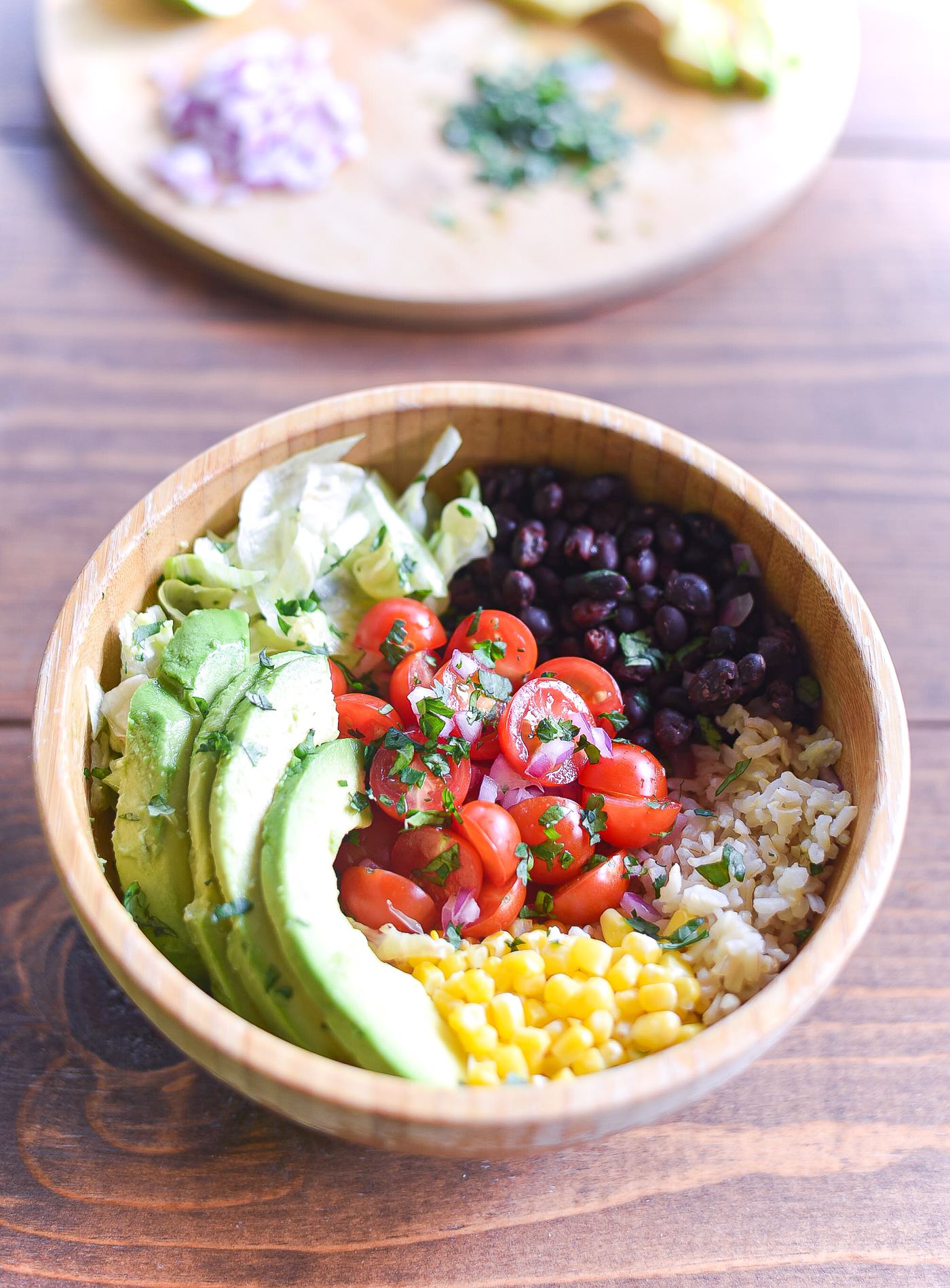 Mexican Taco(less) Buddha Bowl - Taco Salad Recipe Ideas - Mexican Buddha Bowl - Brown Rice and Beans Buddha Bowl Recipe Ideas