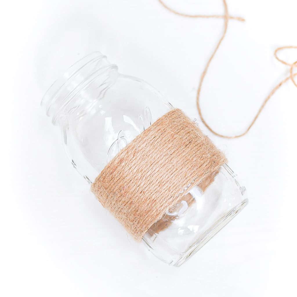 How To Make Twine Wrapped Mason Jars DIY - Easy Mason Jar Craft for Fall