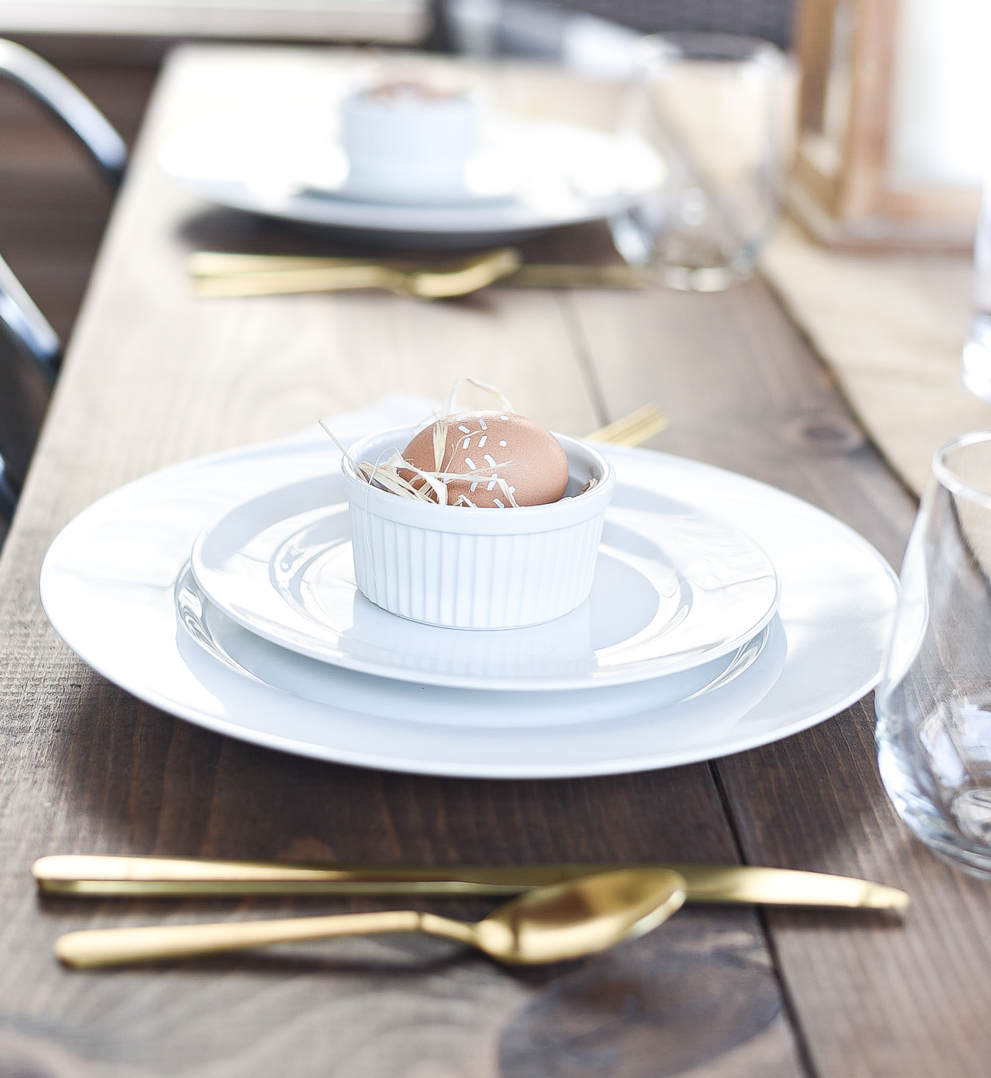 Easter Table Setting Idea - Neutral Easter Table in Brown, Beige, Burlap, White.