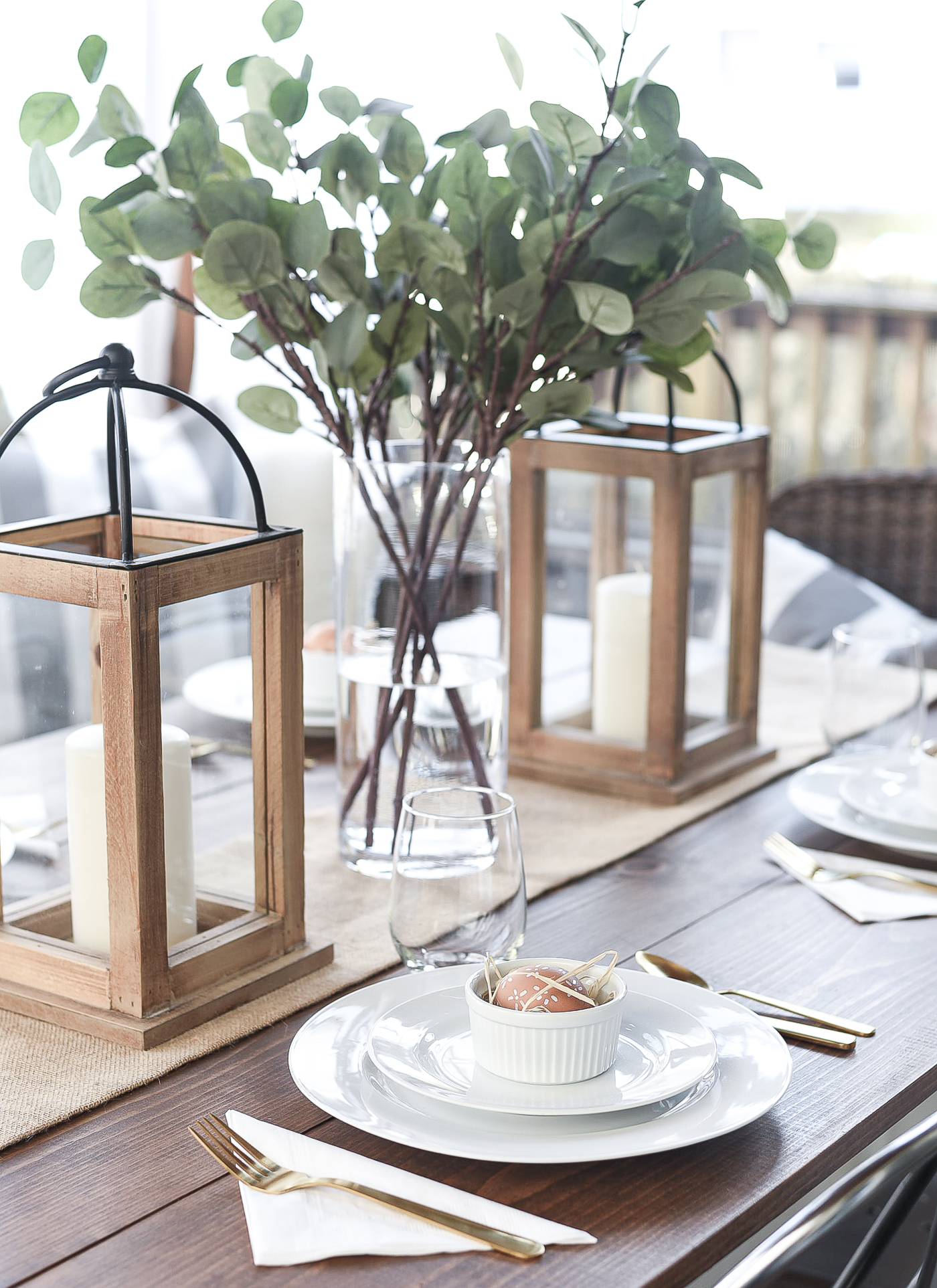 Easter Table Setting Idea - Neutral Easter Table in Brown, Beige, Burlap, White.