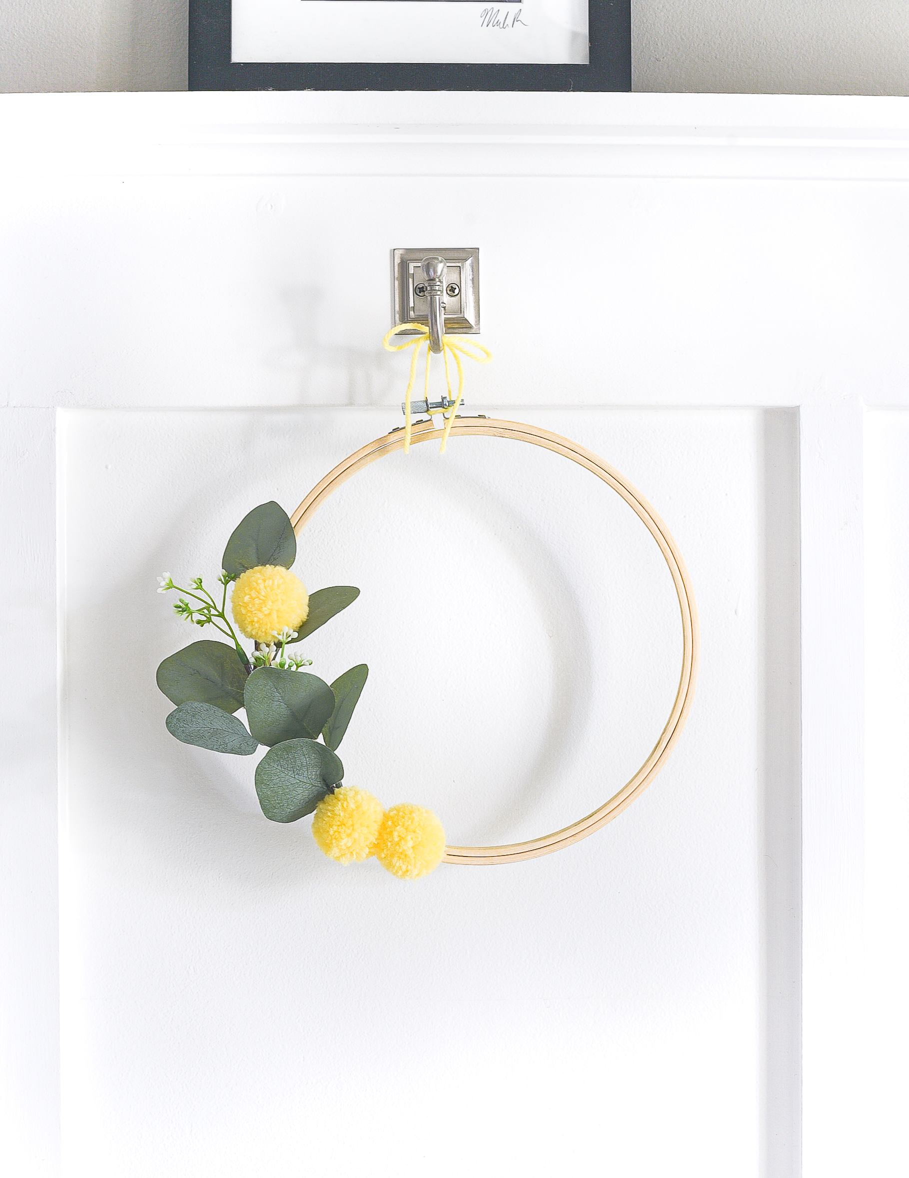 Embroidery Hoop Wreath with Faux Bill Ball Pom Poms - Yellow Summer Wreath Idea. Summer Embroidery Hoop Wreath with Faux Bill Ball Pom Poms.