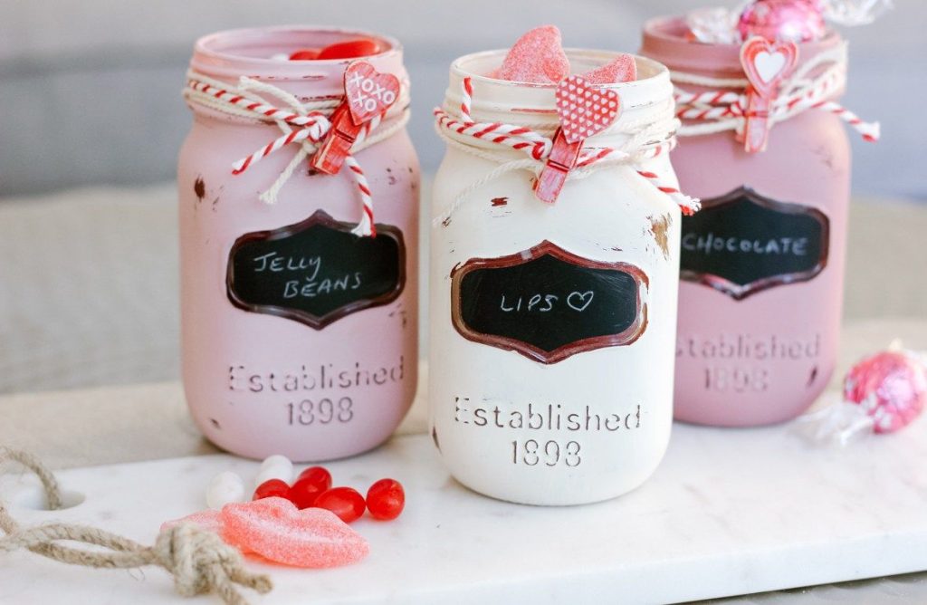 Valentine Mason Jar Crafts. Mason Jar Valentine's Day Craft Ideas. Gift Ideas in Mason Jars for Valentine's Day. 55+ Valentine Jar Crafts & More