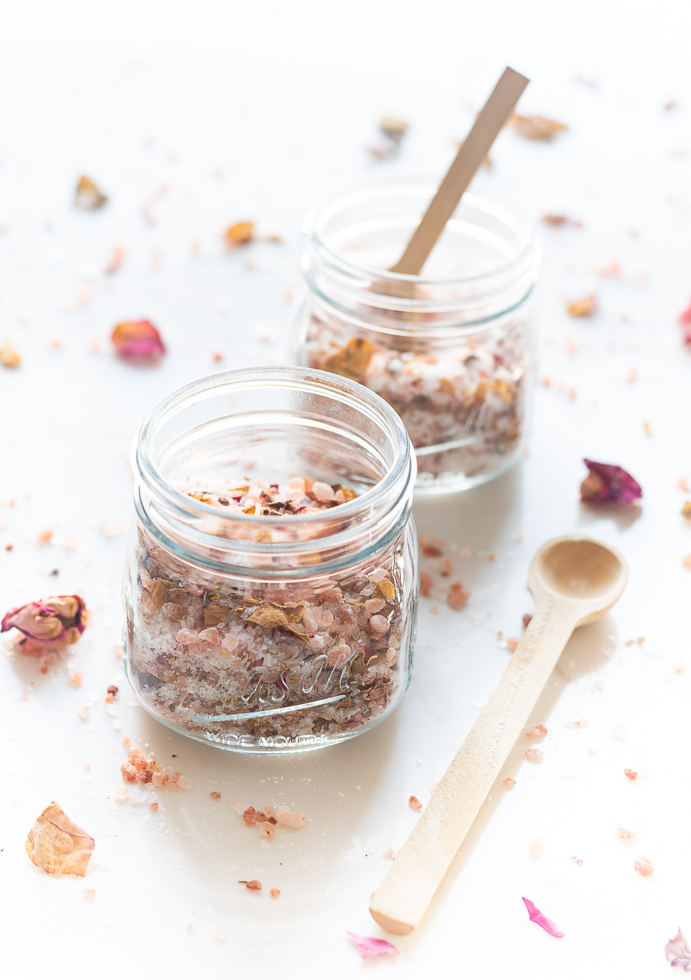Rose Petal Bath Salts Recipe & Tutorial - Homemade Bath Salts Recipe - Epsom Salt & Pink Himalayan Salt & Rose Petal DIY Bath Salts.